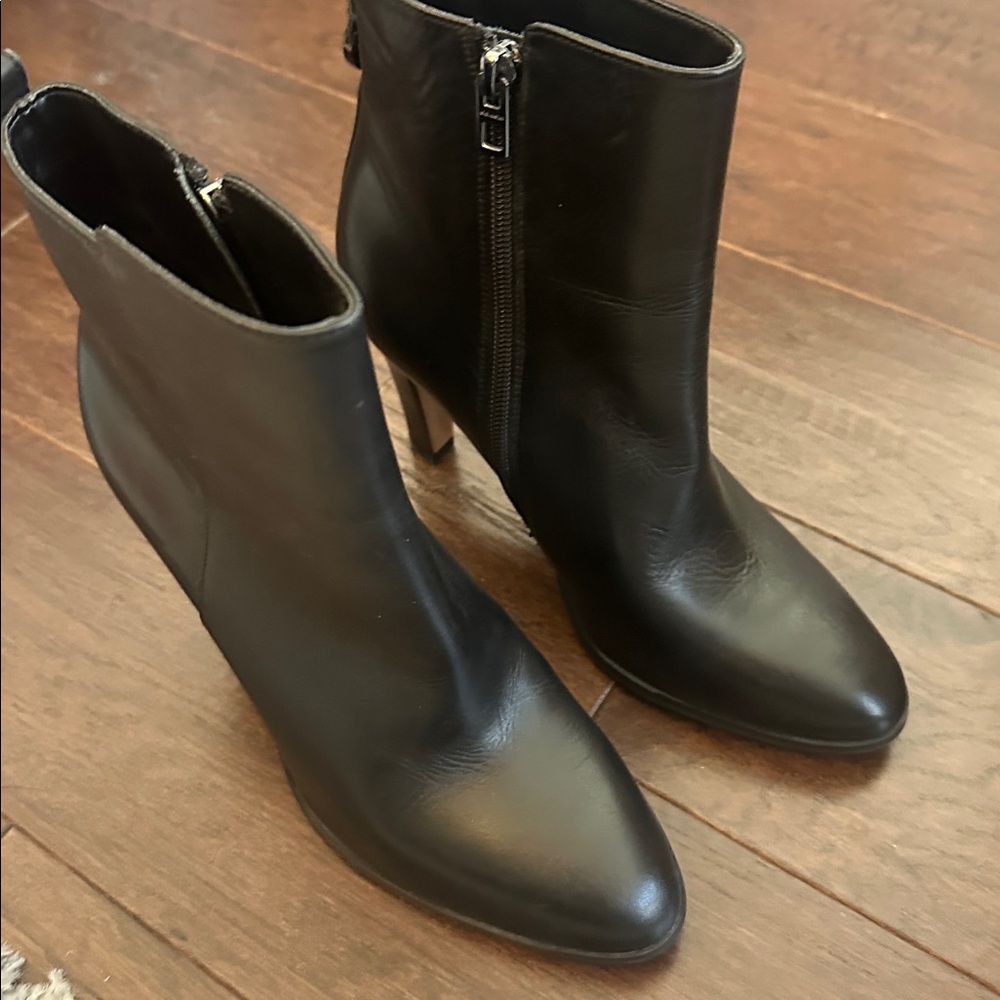 New! COACH Jenna black leather ankle boots heels 8.5 - Picture 10 of 12